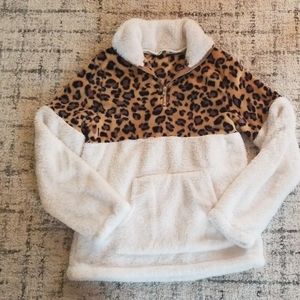 Leopard fleece